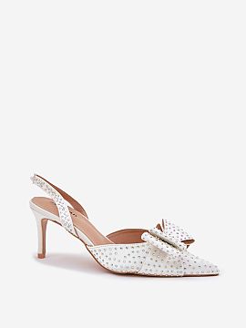 High heels Step in style