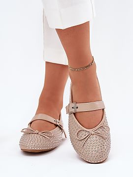 Ballet flats Step in style  Ballerinas made of eco leather. The model decorated with subtle details, with rounded toes, adds lightness and feminine charm. At the front 