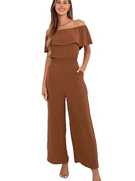 Suit Italy Moda  Stylish and feminine jumpsuit with a smooth finish is a universal proposal for many occasions, it will work both for everyday wear, for work