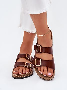 Flip-flops Step in style  Women\'s flip-flops are not only a fashionable, but also a comfortable choice of footwear that will certainly be appreciated by every woman.