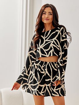 Shorts Roco Fashion  Ilaria shorts are the perfect combination of style, comfort, and summer freedom, created for women who want to feel fashionable, light, and 