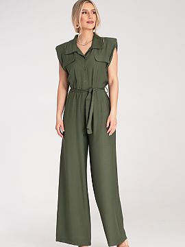 Suit Figl  Jumpsuit with wide legs, made of light and breathable material. Top buttoned up, with a collar and decorative flaps on the chest. Sleeveless
