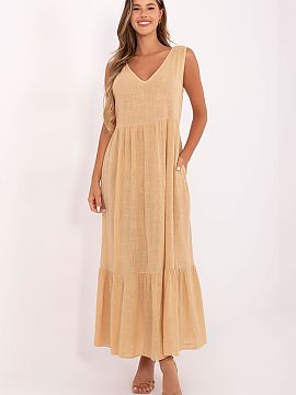 Daydress Och Bella  A long, summer dress with a flared cut is the perfect choice for everyday warm days. Made of natural cotton, it provides breathability and c