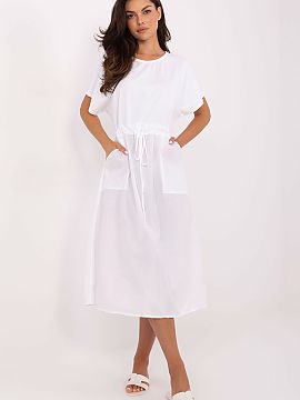 Daydress Och Bella  Light and comfortable summer dress with a flared cut, made of natural cotton. Smooth fabric provides comfort and works great in everyday sty