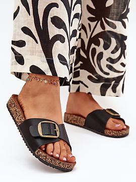 Flip-flops Step in style  Women\'s faux leather sandals, set on a cork platform, are a combination of style and comfort. The profiled faux suede insole ensures comfor