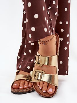 Flip-flops Step in style  Women\'s cork platform sandals with a contoured eco-suede insole are a combination of comfort and fashionable look. Two straps with adjustab