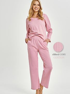 Pyjama Taro  Comfortable and stylish women\'s pajamas created with maximum sleep and relaxation comfort in mind. The top is a long-sleeved blouse, decora