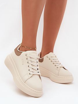 Sport Shoes Step in style  Women\'s sneakers from the Big Star brand made of eco leather. Set on a platform, they provide comfort and stability, and the foam insole co