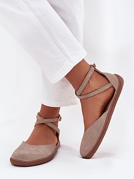 Balerinki Step in style  Women\'s ballet flats made of natural suede are an elegant and comfortable choice for everyday wear. The Barefoot model is footwear designed