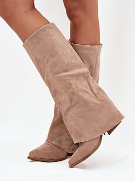 Heeled boots Step in style  Slip-on cowboy boots made of eco suede, set on a column heel, are a combination of comfort and style. Pointed toes add elegance, and the sha