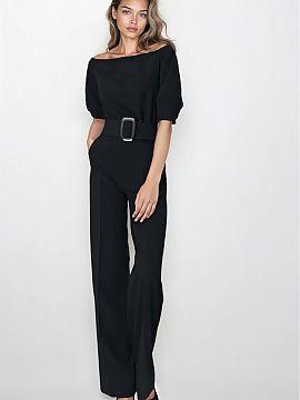Suit Nife  Black women\'s jumpsuit is a perfect alternative to classic office styling. The sensual cold-shoulder cut beautifully accentuates the should