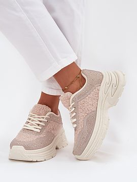 Sports footwear Step in style  Stylish women\'s sneakers on a massive platform are a perfect choice for colder days, combining a fashionable look with comfort. They stand 