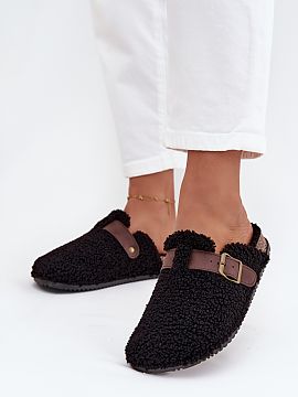 Slippers Step in style  Women\'s sheepskin-style slippers are the perfect combination of comfort and style. Covered, rounded toes provide comfort, and an adjustable