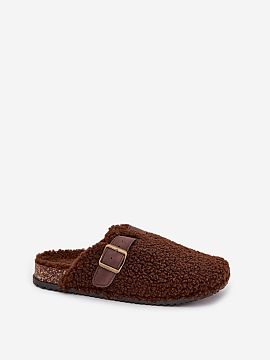 Slippers Step in style