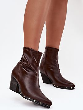 Heeled boots Step in style  Cowboy boots for women made of eco leather are the perfect combination of classic style with a modern finish. The characteristic pointed toe