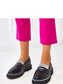 Mocassin Solea  Stylish women\'s moccasins in a classic style are the perfect combination of comfort and elegance. Made of high-quality synthetic leather in