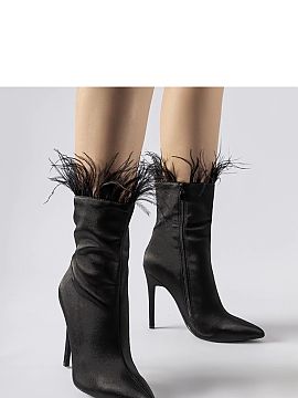 Heel boots Solea  The Selvena ankle boots are a combination of elegance, comfort, and modern design. Fastened on the sides with a practical zipper, they allow