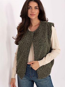 Gilet Rue Paris  Women\'s boucle vest without fastening is a fashionable and practical proposal in a casual style, perfect for everyday wear. Made of polyest