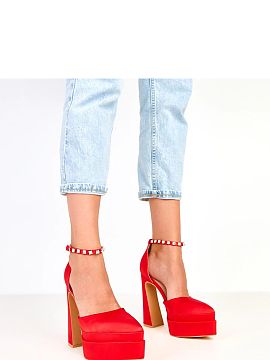 Heel pumps Solea  Elegant women\'s pumps made of delicate satin, which impress with their elegance and exceptional finish. The slim pointed toe and decorative