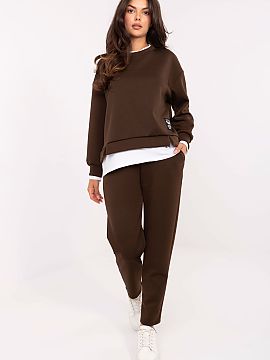 Complete Rue Paris  Women\'s casual set made of soft, delicate, and exceptionally pleasant to the touch buttery material. The set consists of a sweatshirt with 