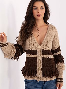 Cardigan Italy Moda  Two-tone women\'s sweater is a fashionable element of casual wardrobe, perfect for everyday outings and various occasions. Made of a blend o