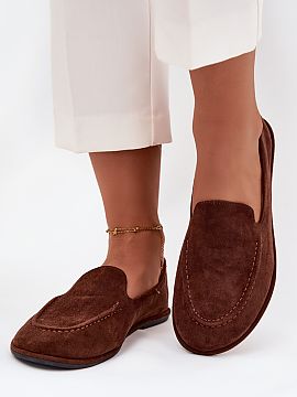 Mocassin Step in style  Women\'s moccasins made of eco suede are a classic and comfortable everyday option. Set on a flat sole, they guarantee wearing comfort, and 