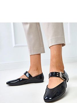 Balerinki Solea  Women\'s ballet flats with a decorative buckle are an elegant and versatile choice for everyday wear. Made of soft, patent eco-leather, they