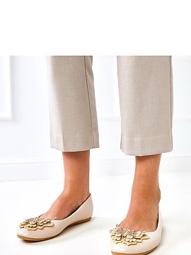 Balerinki Solea  Women\'s ballet flats with a decorative butterfly with zircons are a charming and elegant model that will add a subtle glow to any styling. 