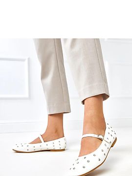 Balerinki Solea  Ballerinas with decorative crystals are an elegant and subtle model that will add a touch of glamour to any outfit. Made of high-quality fau