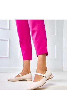 Pumps Solea  Pumps with a decorative strap with a pearl are an elegant and subtle model that will add charm to any outfit. Made of high-quality eco-leath