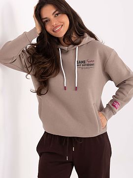 sweatshirt Sublevel  Women\'s hoodie in a casual style, perfect for everyday occasions. Made of a blend of cotton and polyester, it provides comfort and pleasant