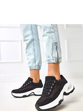 Sports footwear Solea  Stylish low-cut sports shoes made of high-quality synthetic leather. Classic, round toe and laces guarantee comfort and perfect fit to the f