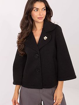 Coat Rue Paris  Short women\'s coat with an elegant character, ideal for the transitional season of autumn, winter and spring. Made of high-quality blend of