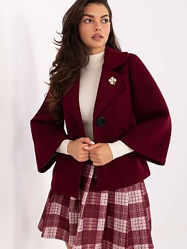 Coat Rue Paris  Short women\'s coat with an elegant character, perfect for the transitional season of autumn, winter, and spring. Made of a high-quality ble