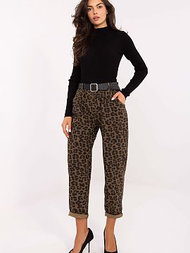 Women's pants Italy Moda  Women\'s casual fabric pants, perfect for everyday wear. Made from a blend of viscose, polyester, and elastane, they combine comfort with fl