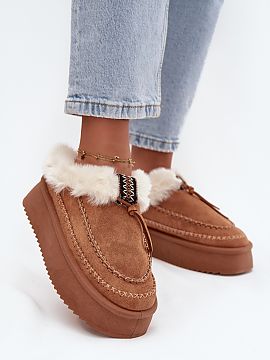 Snow boots Step in style  Women\'s snow boots made of eco suede. Set on a massive platform, they effectively insulate the feet from the cold ground, providing comfort