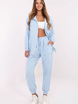 Complete Relevance  Women\'s tracksuit set in casual style, perfect for everyday occasions. Made of cotton with elastane, it ensures comfort and freedom of move
