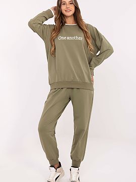 Complete Relevance  Women\'s tracksuit set in casual style perfect for everyday occasions. Made of cotton with added elastane, it provides softness, comfort, an