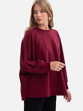 Sweatshirt BeWear  Oversize women\'s sweatshirt made of high-quality, smooth sweat fabric with a weight of 280 g, with looped underside that provides comfort, 