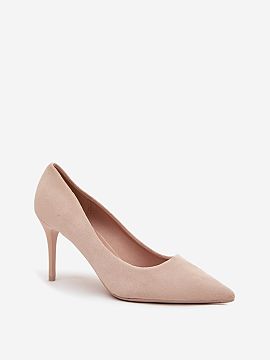 High heels Step in style