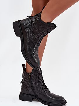 Botki Step in style  Women\'s ankle boots from the Artiker brand made of natural leather are a proposal for women who appreciate the combination of elegance and 