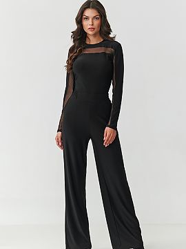 Complete Makadamia  Bet on elegance in a modern edition! This black women\'s set is a combination of comfort and timeless style. It consists of a fitted blouse 