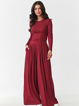 Complete Makadamia  This set is the perfect proposition for women who are looking for a combination of comfort, style, and delicacy. Made of soft, pleasant to t