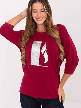 Bluzka Relevance  Casual women\'s blouse with a metallic print on the front is an ideal proposition for everyday wear, adding a subtle glow to the outfit. Mad