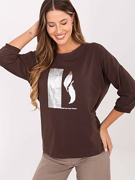 Bluzka Relevance  Casual women\'s blouse with a metallic print on the front is the perfect everyday option that adds a subtle glow to the outfit. Made of soft