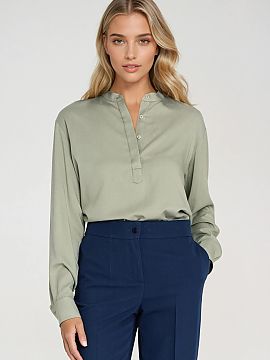 Blouse Nife  The modern oversized women\'s blouse is a combination of freedom and elegance. Made of lightweight and pleasant to the touch viscose, it ens