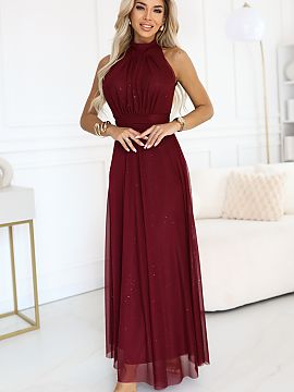 Long gown Numoco  Veronica is a unique proposition for women who want to stand out with elegance and class during the most special occasions. The long maxi dr