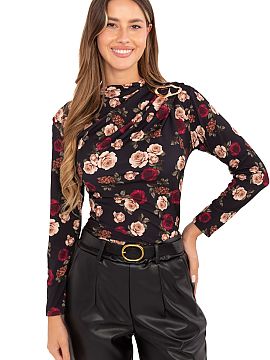 Bluzka Rue Paris  An elegant women\'s blouse with a fitted cut is the perfect choice for work, formal meetings, and everyday wear. Made of a pleasant to the t
