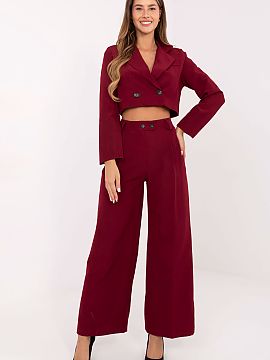 Complete Rue Paris  Stylish women\'s set consisting of a short blazer and long pants is an ideal proposition for women who appreciate a combination of elegance 