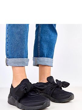Sport Shoes Solea  Stylish and comfortable slip-on sports shoes with a decorative bow are a combination of feminine accent and everyday comfort. Made of lightw